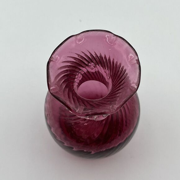 VTG.‎ Cranberry Glass Vase Pilgrim 4.5” Bedford Ruffled Top Applied Glass Collar - Picture 4 of 8
